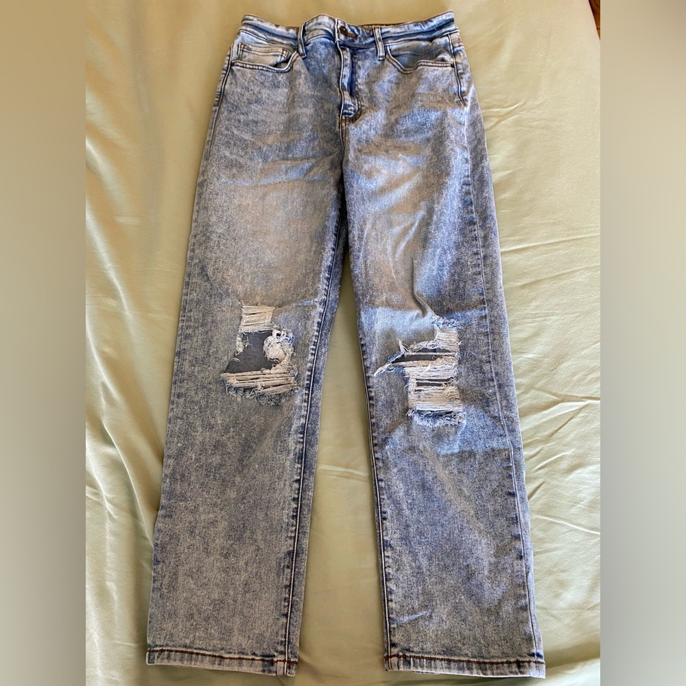 Sneak Peak acid wash straight leg denim